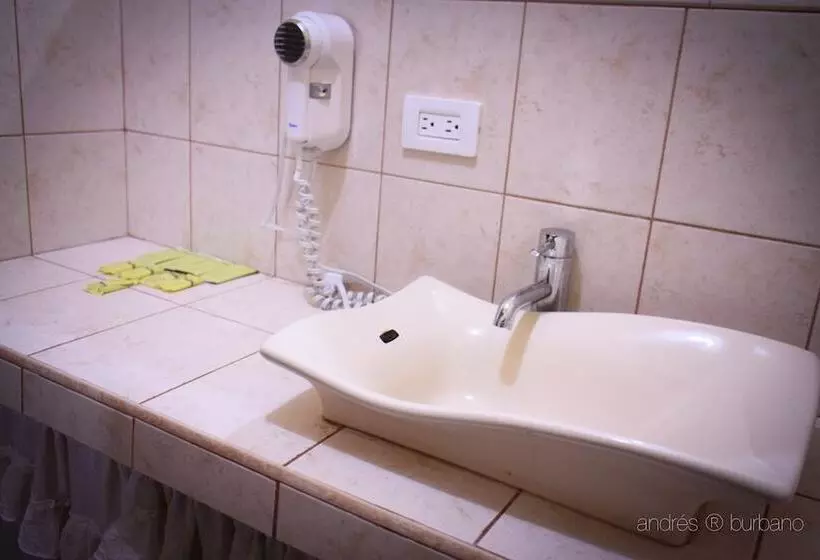 Golden Rest Latacunga