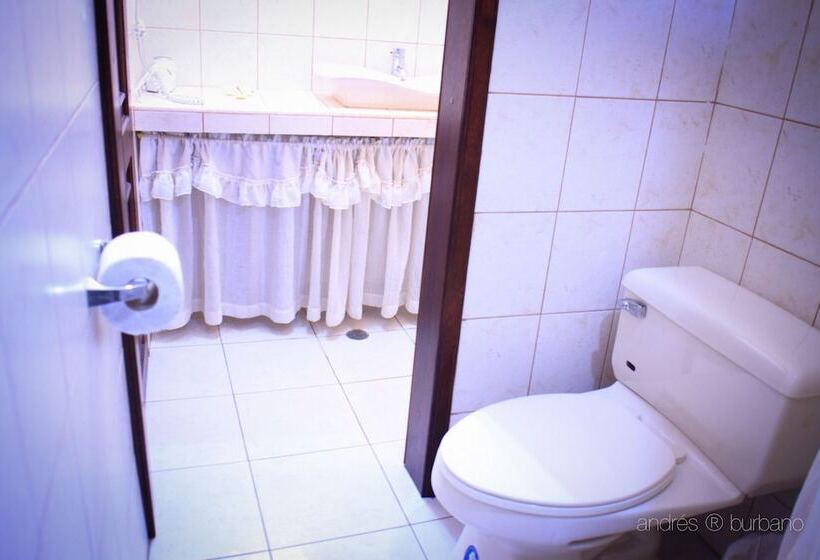 Golden Rest Latacunga