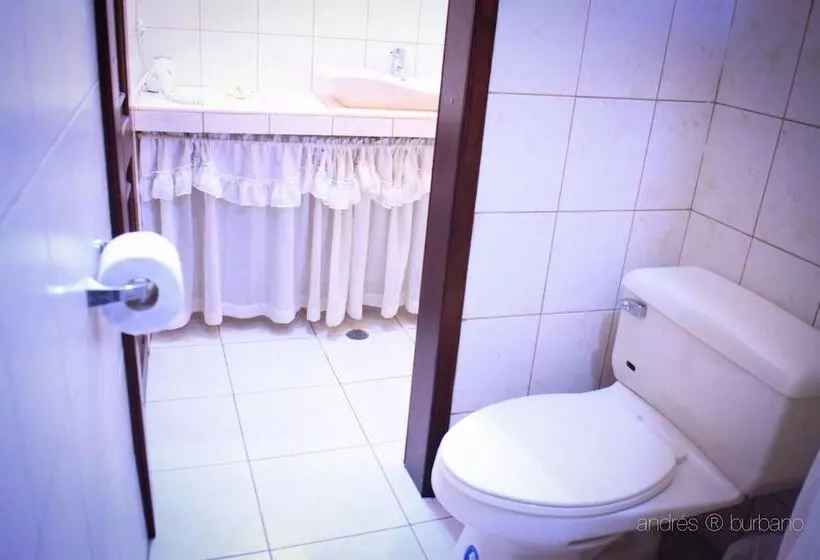 Golden Rest Latacunga