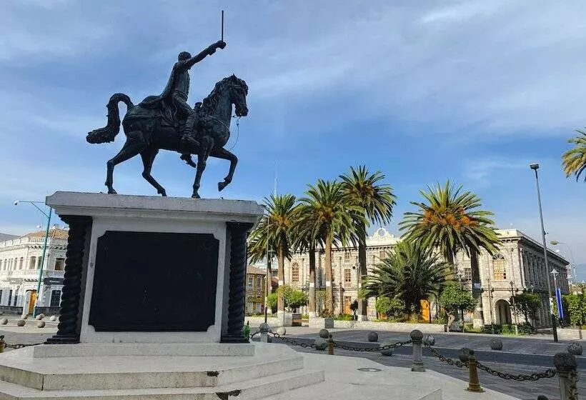 Golden Rest Latacunga