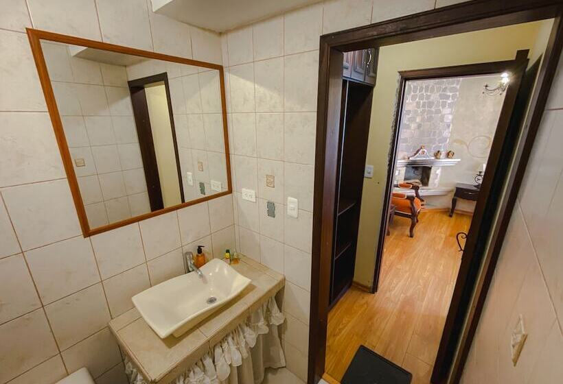 Golden Rest Latacunga