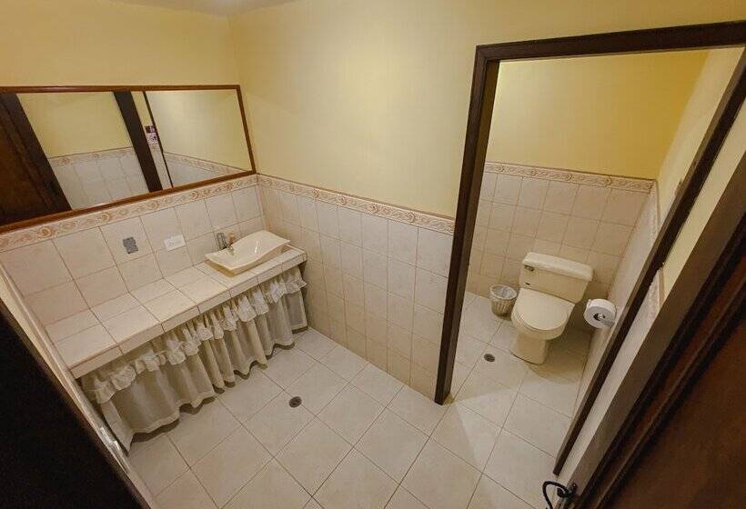 Golden Rest Latacunga