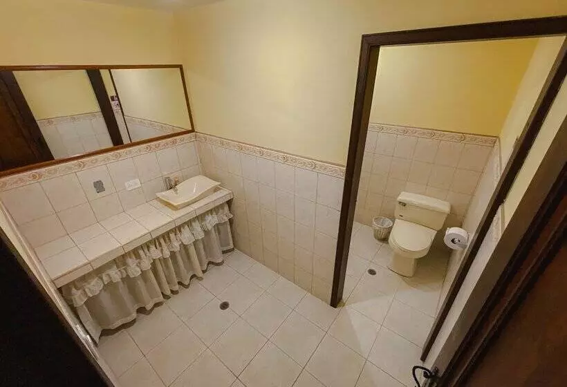 Golden Rest Latacunga