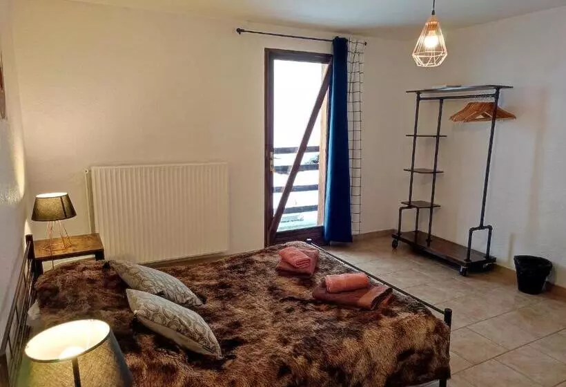 Aamiaismajoitus (B&B) õ 2040 Chambre Flocon