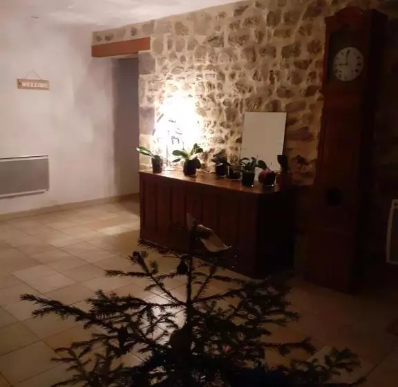 Aamiaismajoitus (B&B) Auverg Nature Chambre Auvergnate