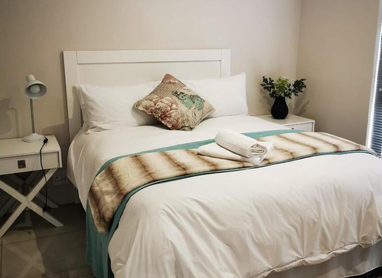 پانسیون Summit Place