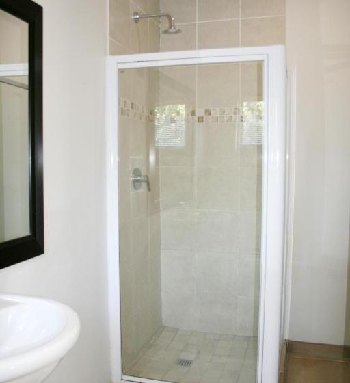 پانسیون Summit Place