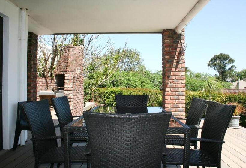 پانسیون Summit Place