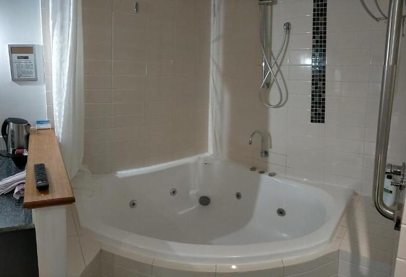 Dunsborough Apartments & Suites