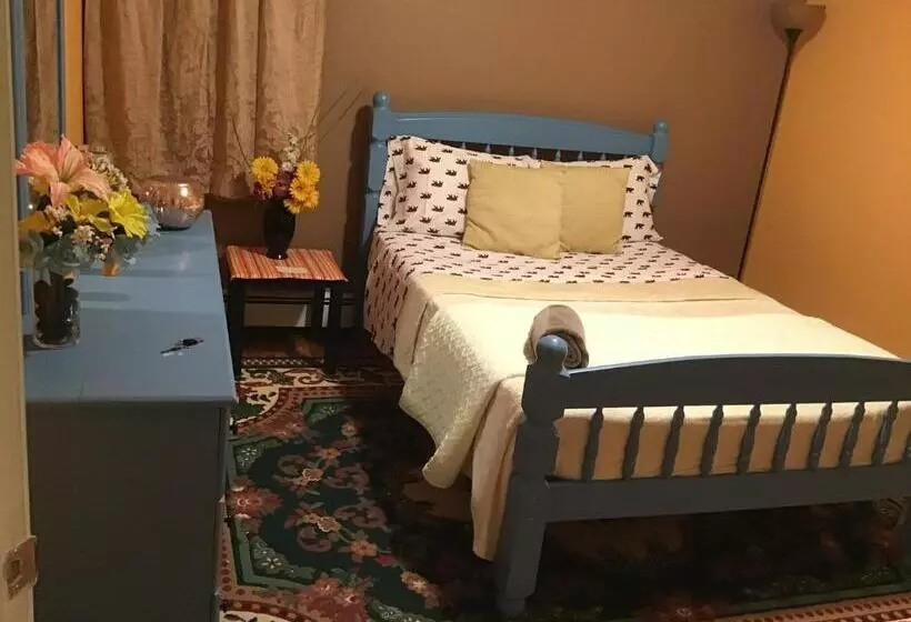 پانسیون Beautiful Room Near Jfk And Close To Laguardia Airports