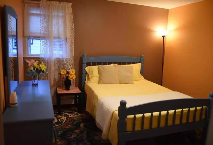 پانسیون Beautiful Room Near Jfk And Close To Laguardia Airports