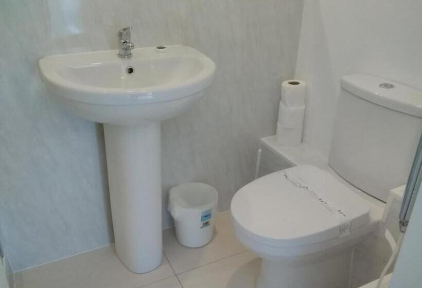 Pansiyon Windermere Studio Rooms With Free Car Parking Onsite