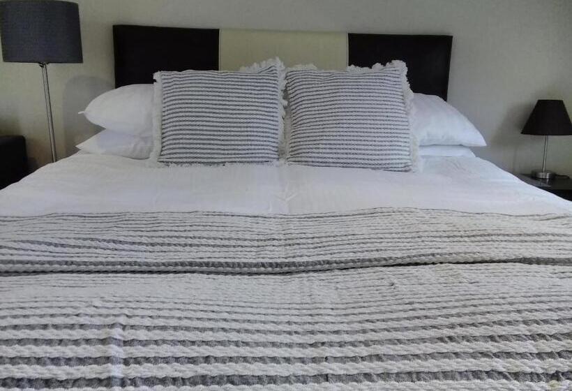 Pansiyon Windermere Studio Rooms With Free Car Parking Onsite