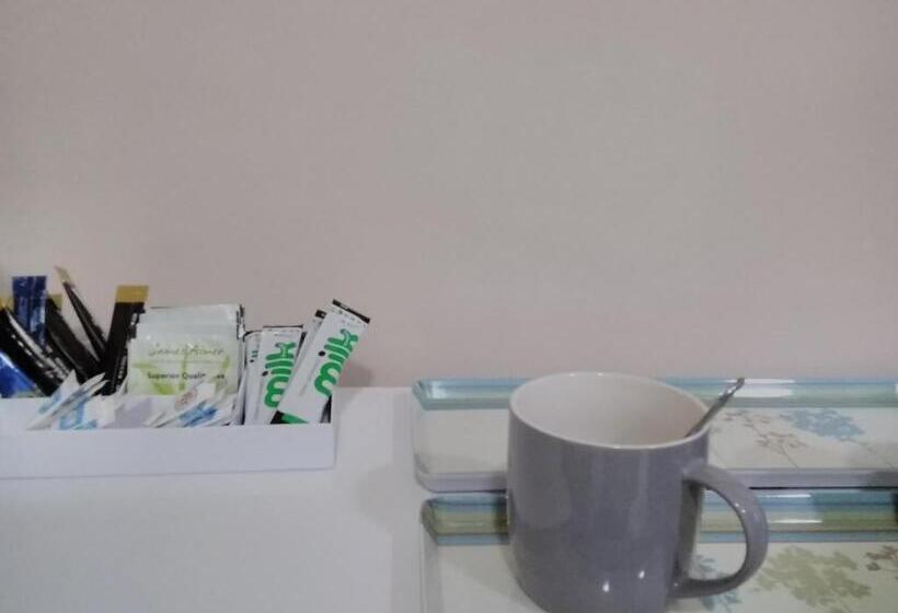 Pansiyon Windermere Studio Rooms With Free Car Parking Onsite