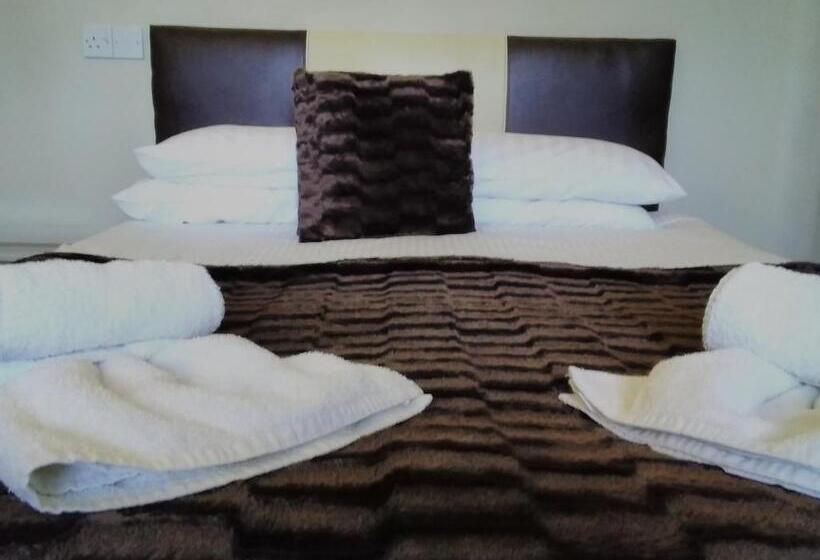 Pansiyon Windermere Studio Rooms With Free Car Parking Onsite