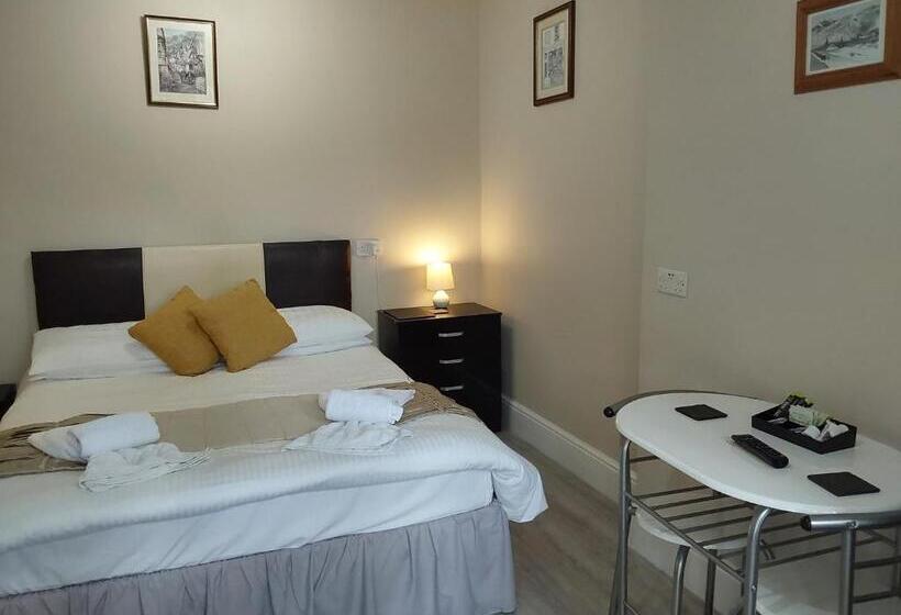 Pansiyon Windermere Studio Rooms With Free Car Parking Onsite