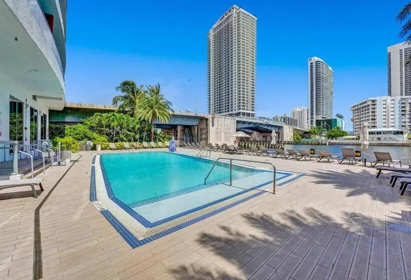 Beachwalk Resort
