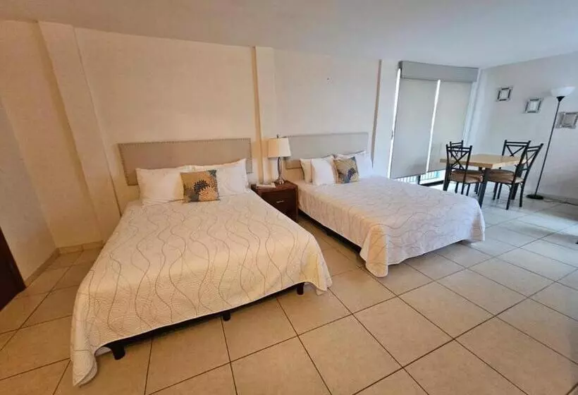 ホテル Condominios San Carlos