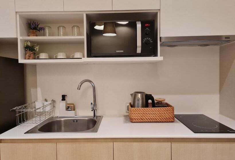 Hotel Veranda Residence Pattaya By Sea