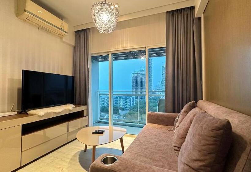 Hotel Veranda Residence Pattaya By Sea