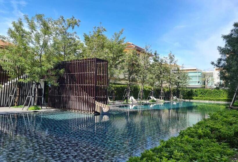 Hotel Veranda Residence Pattaya By Sea