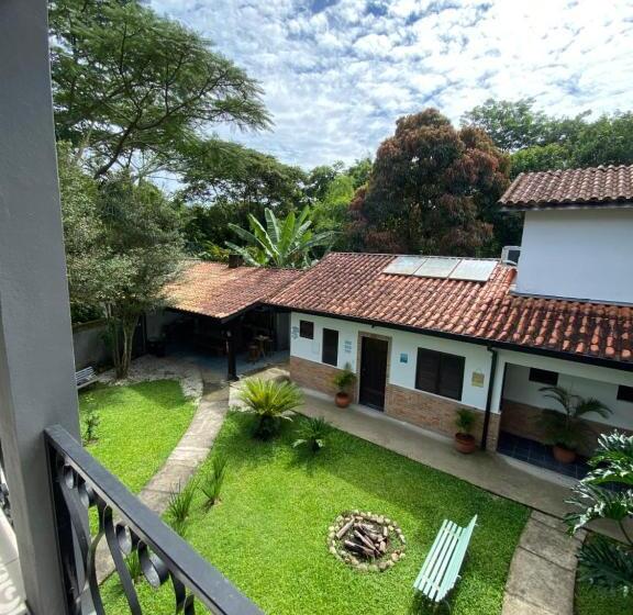 پانسیون Bahan Pousada