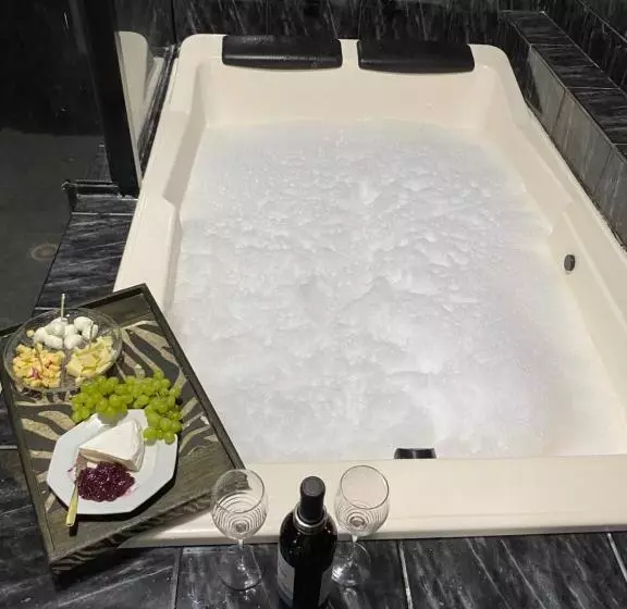 ペンション Bahan Pousada