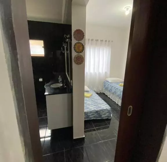 ペンション Bahan Pousada