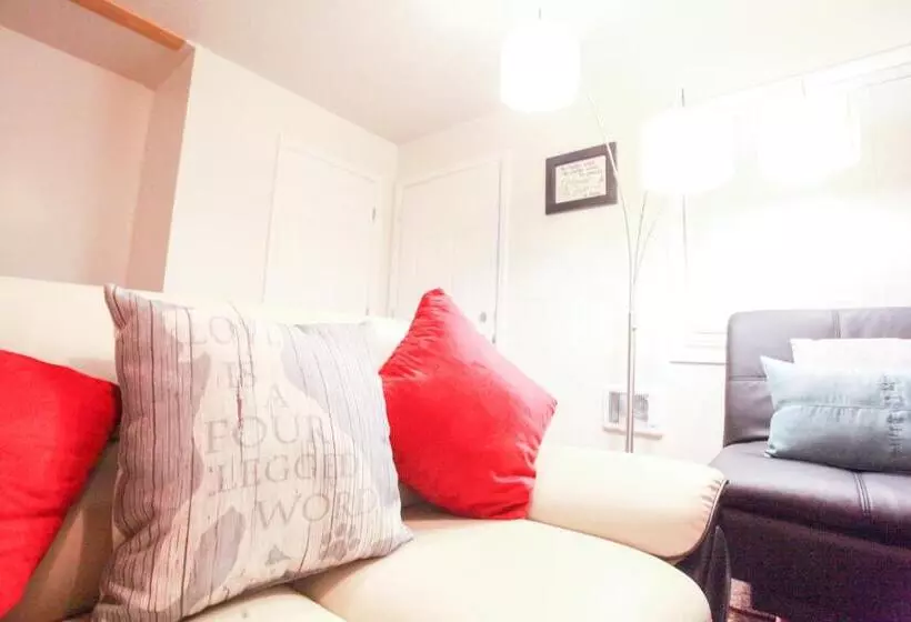 The Diamond At Kingston East