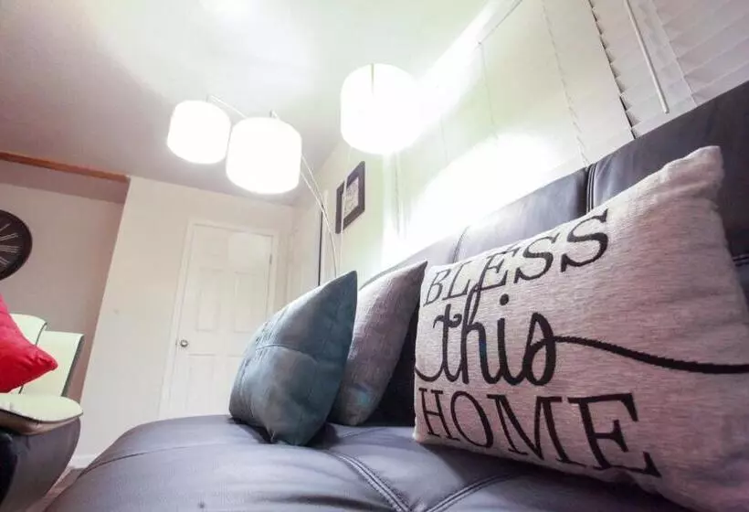 The Diamond At Kingston East