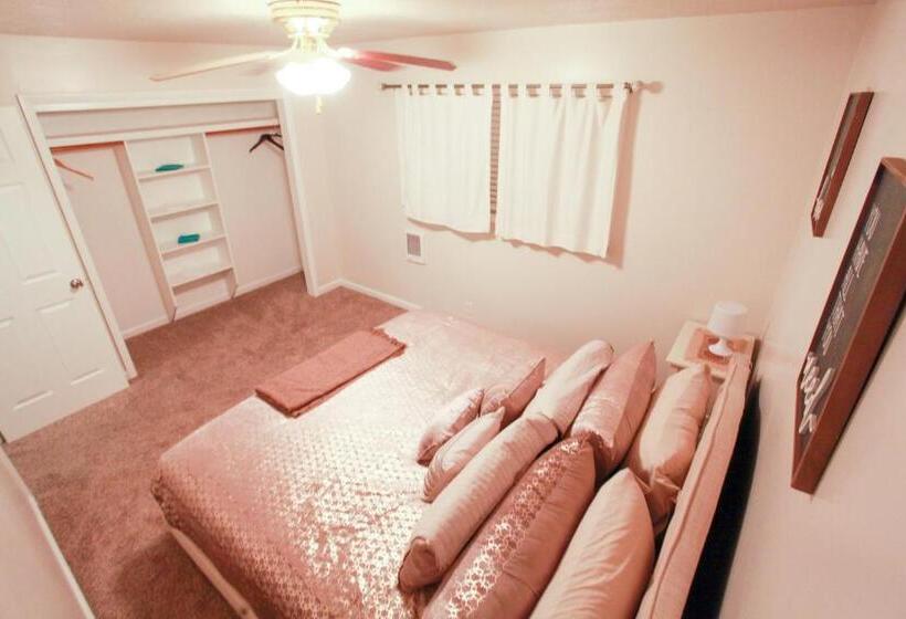 The Diamond At Kingston East