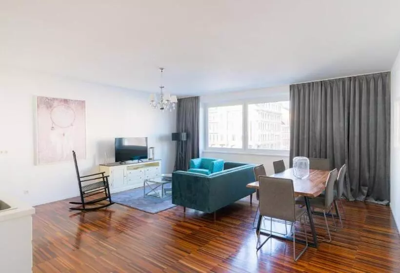 Vienna Residence, Naschmarkt   Karlsplatz