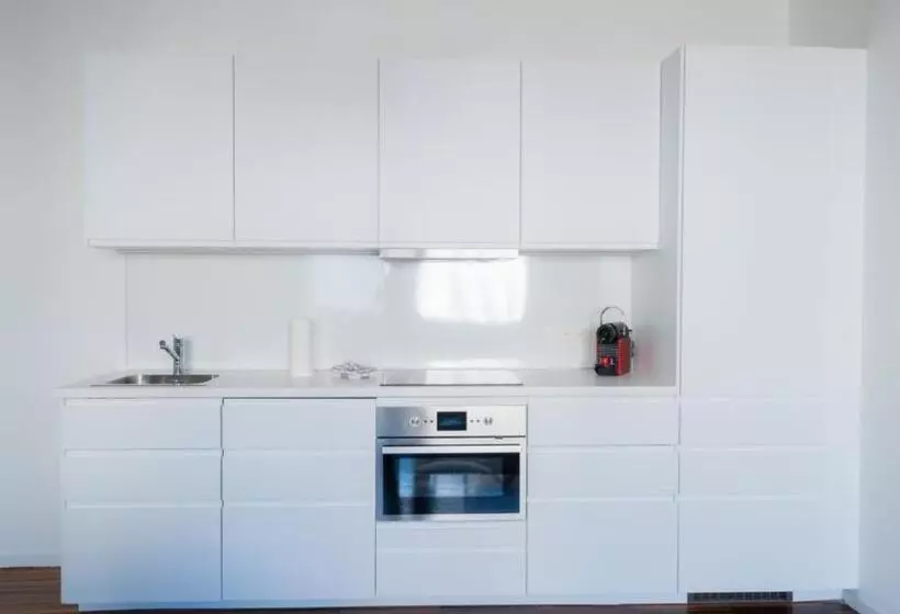 Vienna Residence, Naschmarkt   Karlsplatz