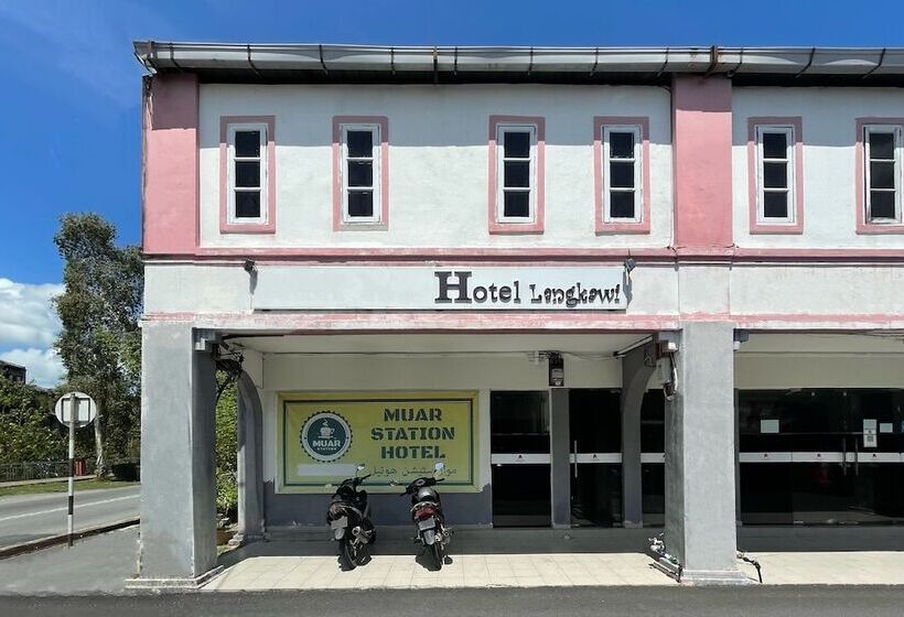 호텔 Oyo 90324 Muar Station