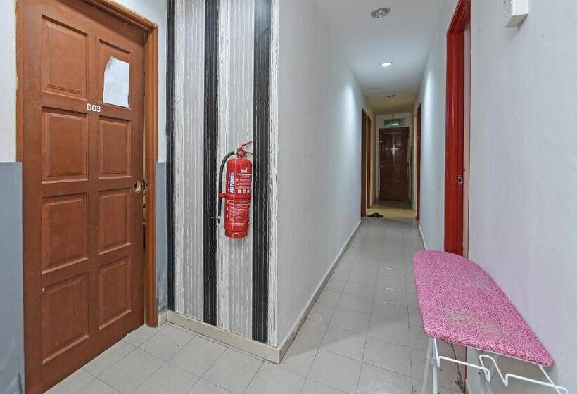 호텔 Oyo 90324 Muar Station