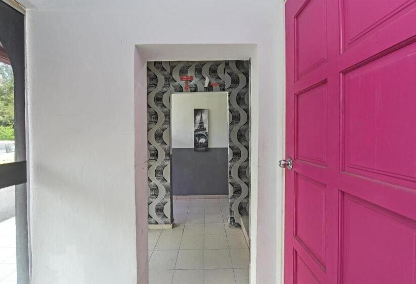 호텔 Oyo 90324 Muar Station