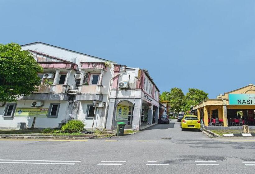 호텔 Oyo 90324 Muar Station