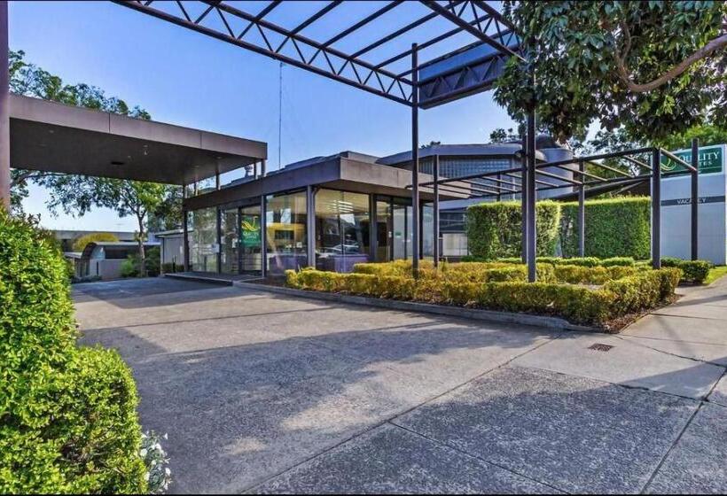 فندق Melbourne Kew Central Apartments Official