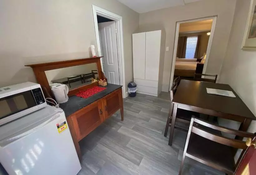 ホテル Settlers House York