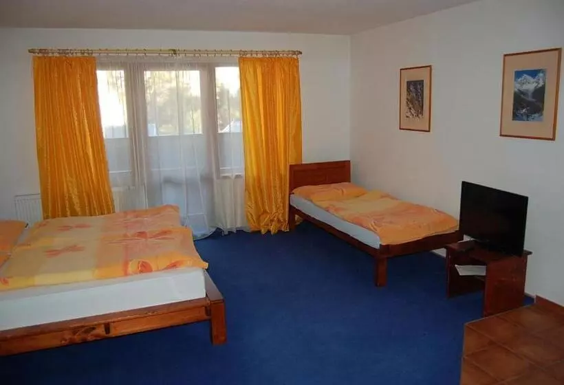 リゾートホテル Penzión Teniscentrum