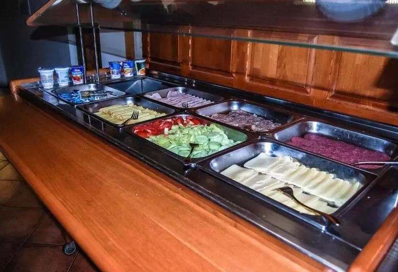 リゾートホテル Penzión Teniscentrum