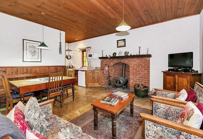 Blackwood Park Cottages