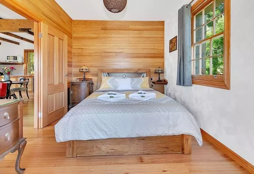 Blackwood Park Cottages