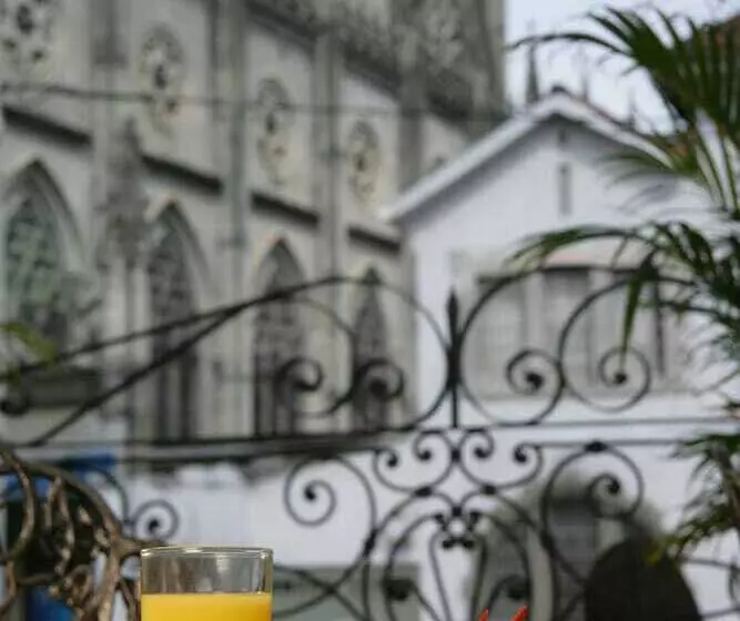 هتل Castilla Real