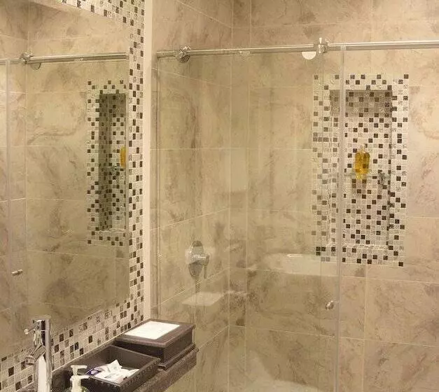 هتل Castilla Real