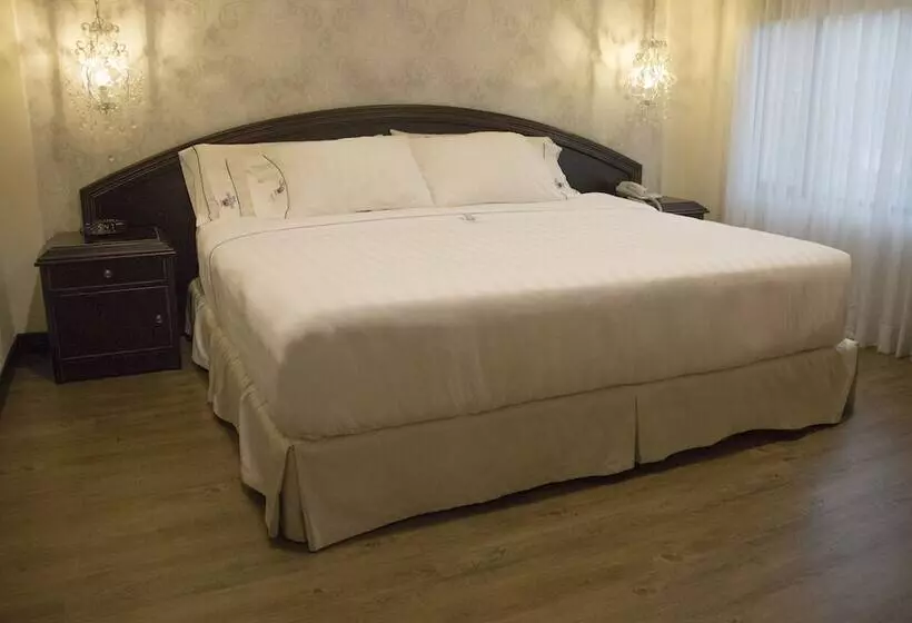 هتل Castilla Real