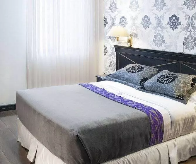 هتل Castilla Real