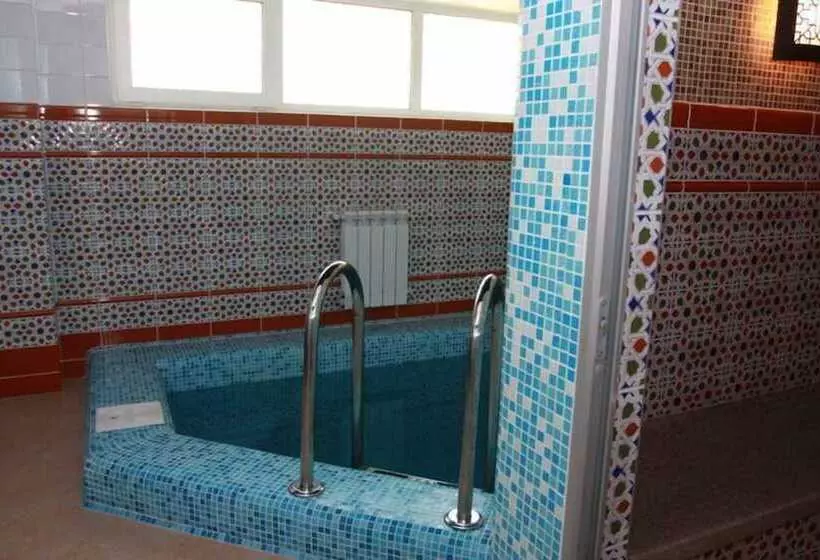 בית מלון כפרי Domino