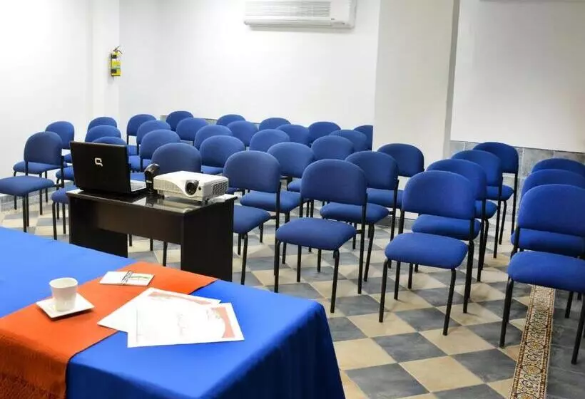 בית מלון כפרי Edmar