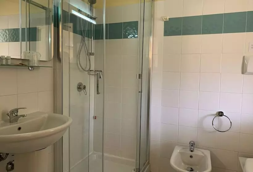 בית מלון כפרי Fiore Di Maggio